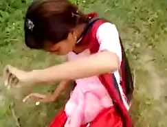 Desi girl gets naughty in the great outdoors with audio